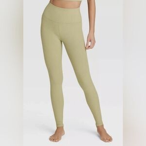 All In Motion Ribbed High-Waisted Leggings